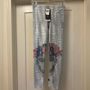 NWT Terez Flower Skull Leggings with Light Tie Dye Size Medium